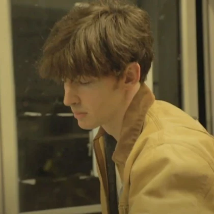 Albert aretz flamingo pfp