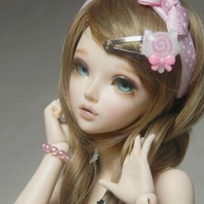 doll profile picture