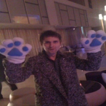 Matt Bellamy cat paws