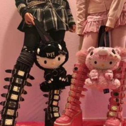 Goth Pfp .•°♡♥️