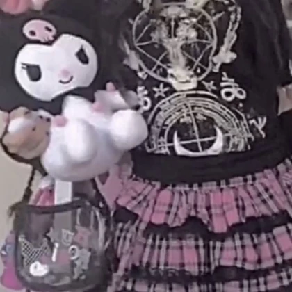 kuromi goth vamp black aesthetic