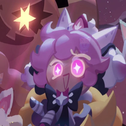 strawberry crepe cookie (halloween costume)